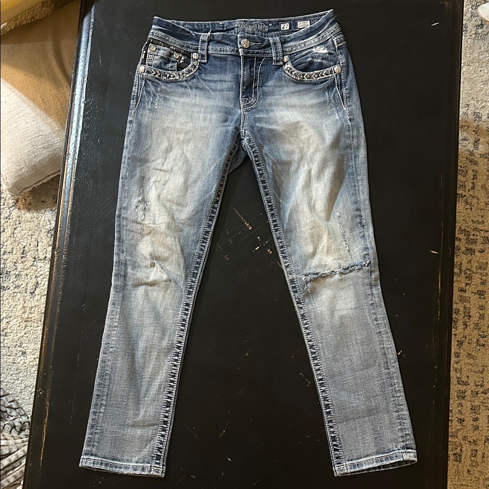 MiSSME standard easy crop distressed jeans size 27